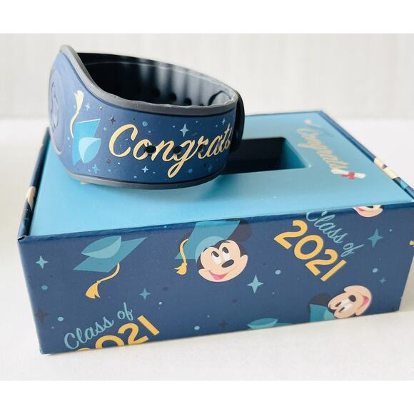 Magic Band Mickey Mouse Disney Parks Class Of 2021 Graduation Magicband 2 - Picture 5 of 9
